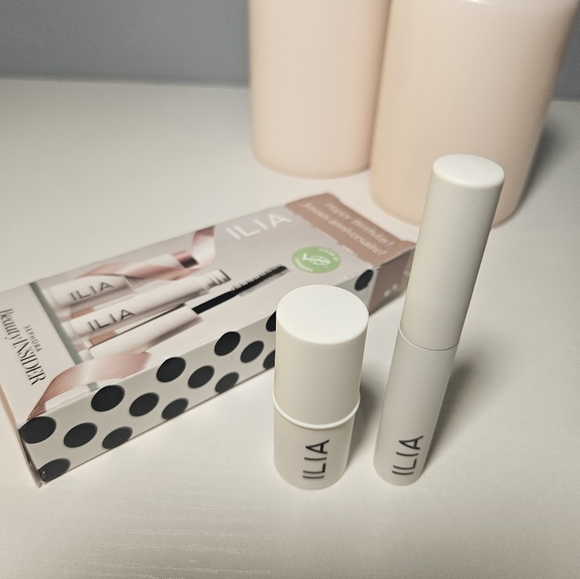 ILIA Set - Picture 2 of 12